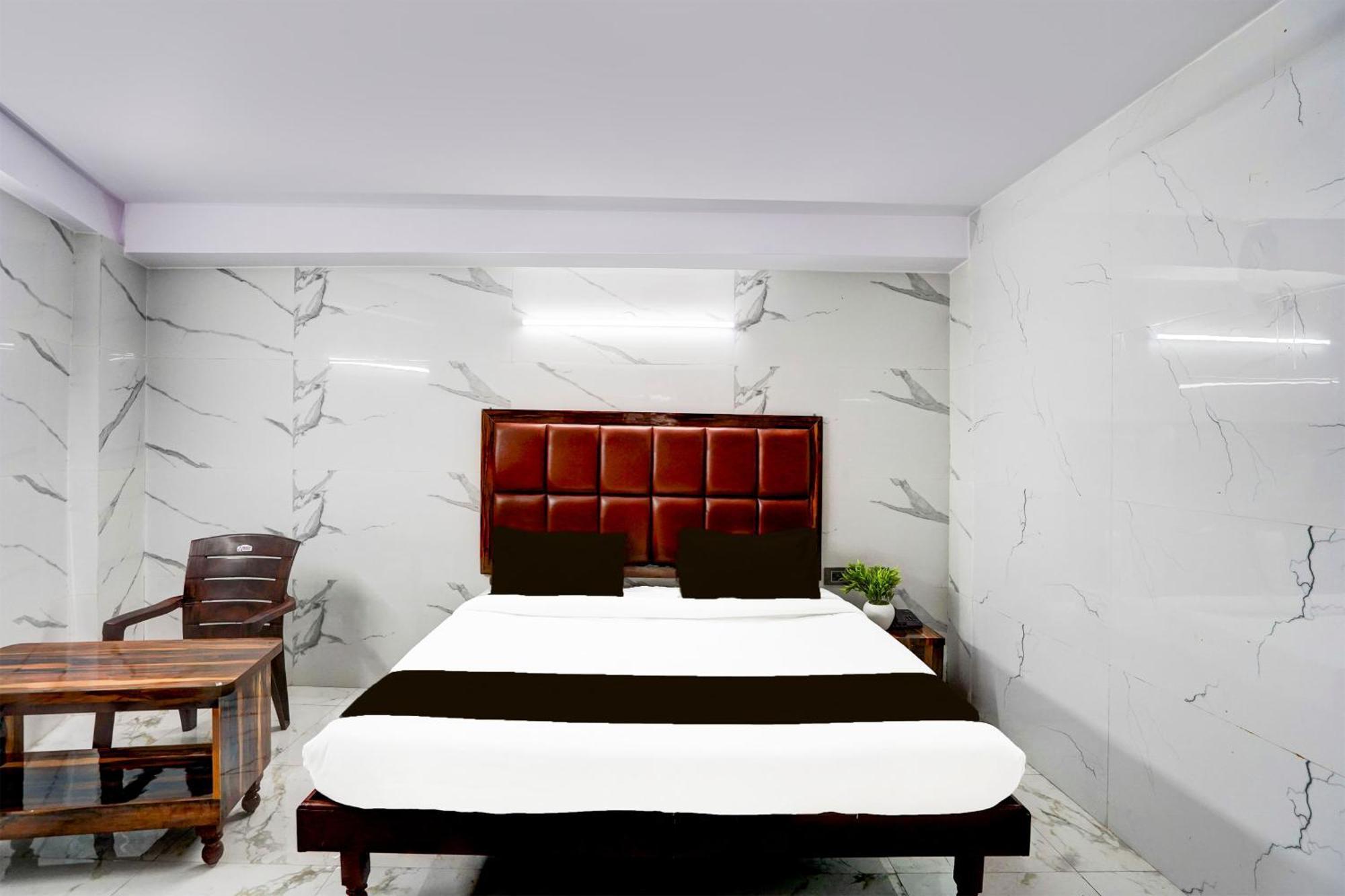 O Shyam Kunj Hotel New Delhi